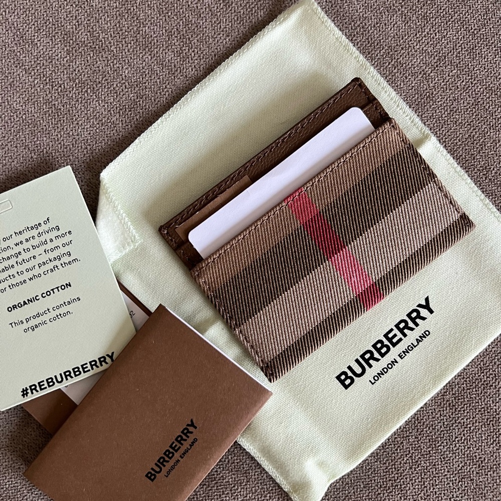 Burberry Earth Color Card Holder